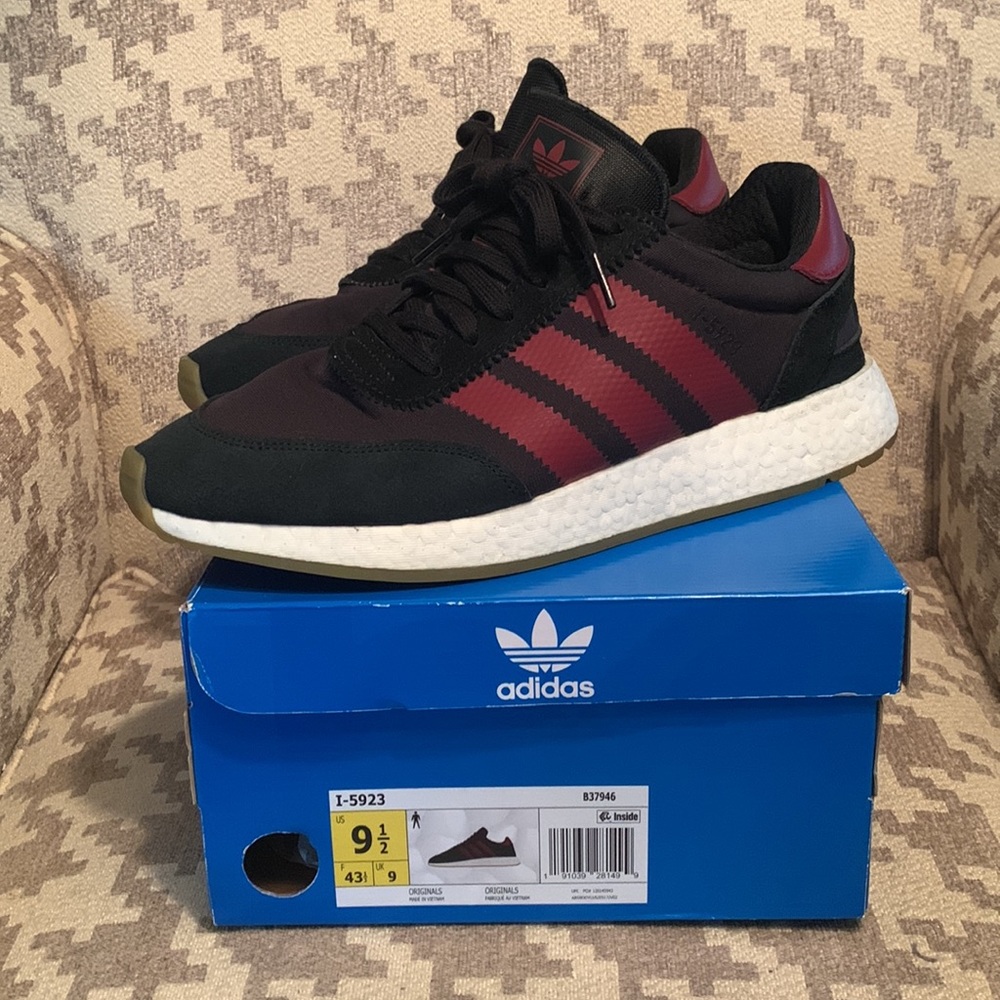 Adidas I-5923 Boost Black Burgunday size 9.5 with box